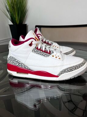 Nike Air Jordan 3 Retro
Cardinal Red  Men's Size 10.5